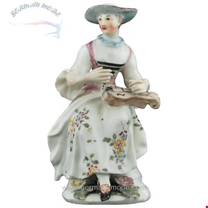 مجسمه دکوری چینی آنتیک قدیمی بو انگلستان Figur Akelei mit ihrer Drehleier Porzellanfabrik Bow um 1756